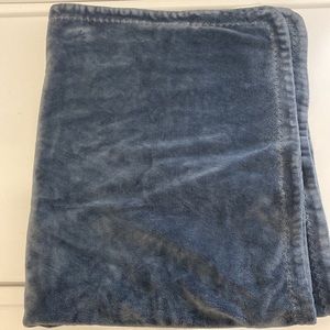 NWOT dark Gray pottery barn kids baby blanket